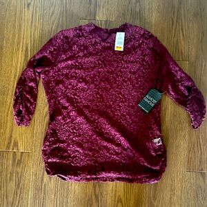 Almost Famous Women’s Lace Shirt
Size: 1X | Color: Maroon